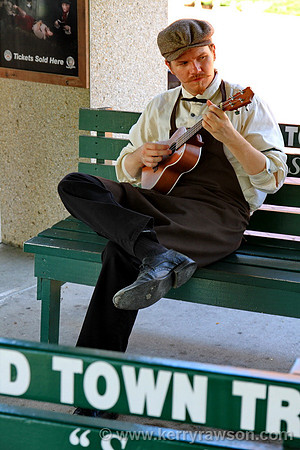 Music while we waited for the next trolley