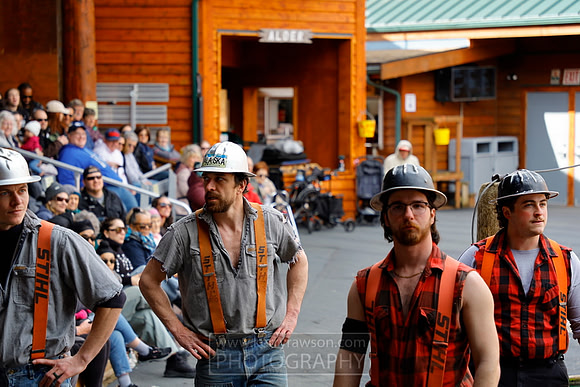 It's a draw, so the lumberjacks got the crowd going with a heated debate