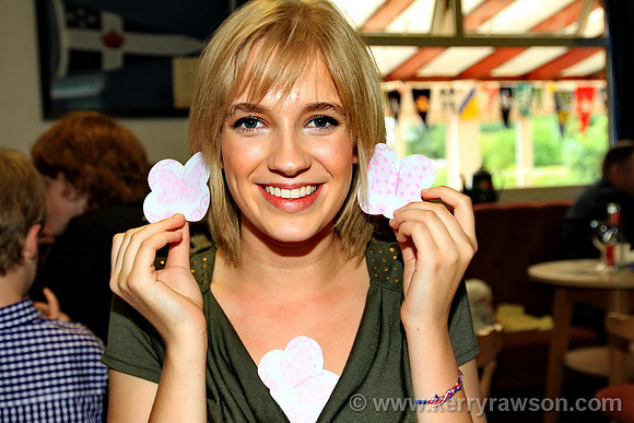 Alex from Canada is having a ball and has some new jewellery