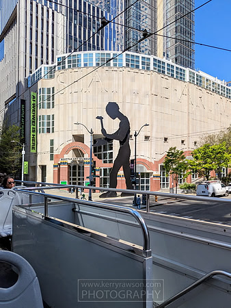Seattle's Hammering Man sculpture was built to honor the working class men and women