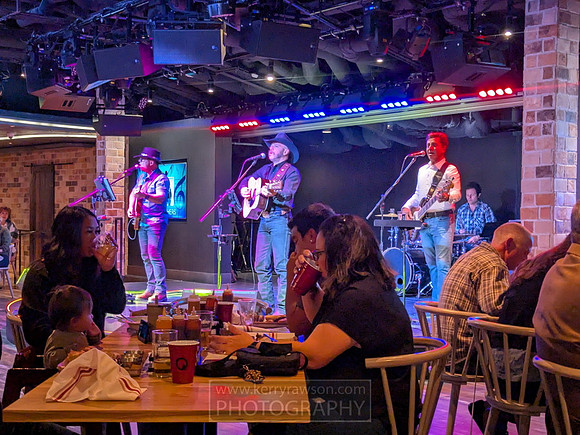 Live country while we ate